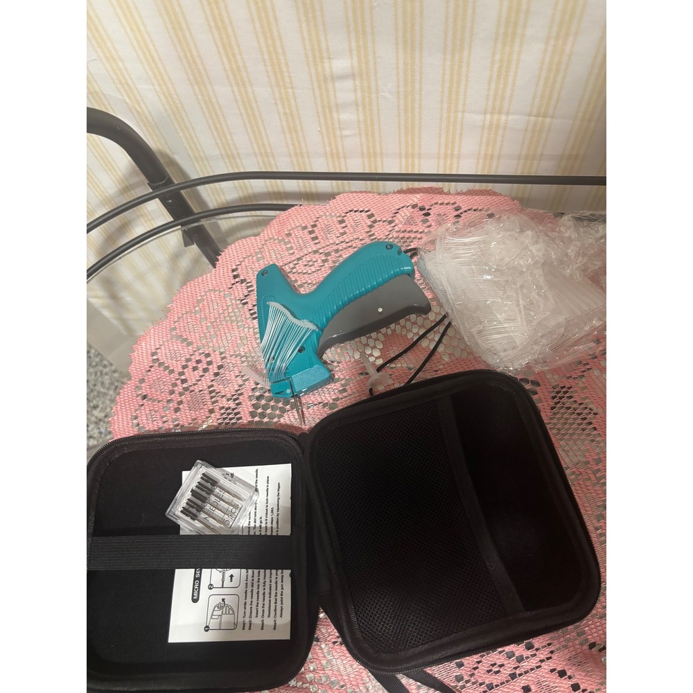 Micro Stitch Tagging Gun Kit with Replacement Needles Fasteners and Case Teal